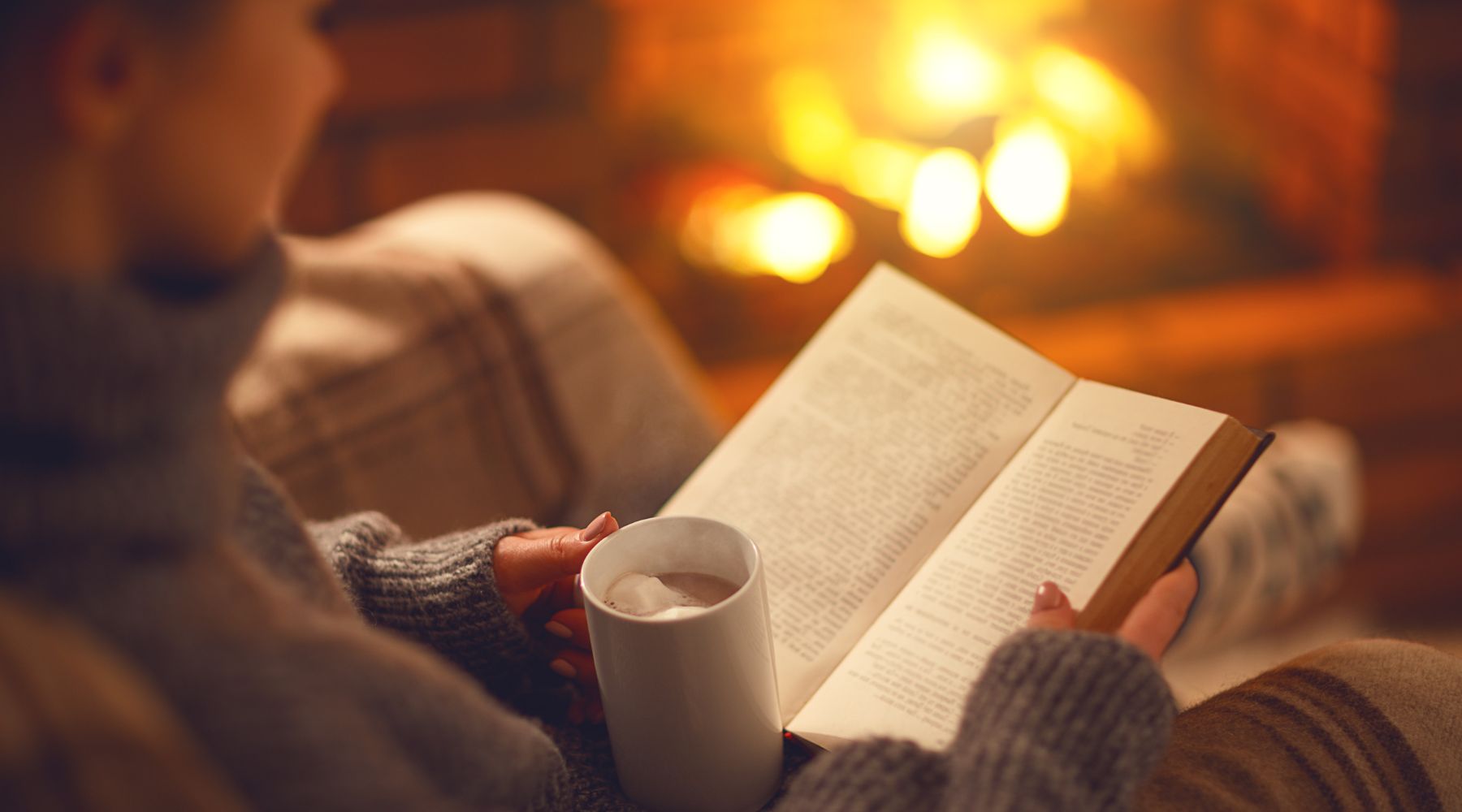 Cozy Reading Nooks for Winter Nights